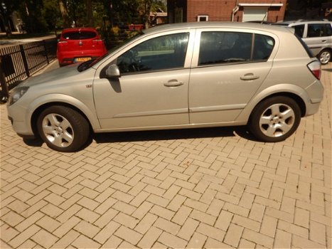 Opel Astra - 1.6 Edition - 1