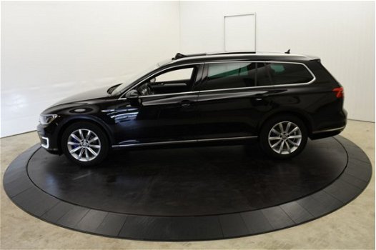 Volkswagen Passat Variant - 1.4 TSI GTE Panodak Leer Alcantara - 1