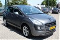 Peugeot 3008 - 1.6 ST NAVI / PANORAMADAK / TREKHAAK INCL 6 MND BOVAG - 1 - Thumbnail