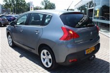 Peugeot 3008 - 1.6 ST NAVI / PANORAMADAK / TREKHAAK INCL 6 MND BOVAG