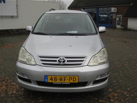 Toyota Avensis Verso - 2.0i Linea Sol 6p - 1