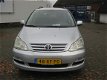 Toyota Avensis Verso - 2.0i Linea Sol 6p - 1 - Thumbnail