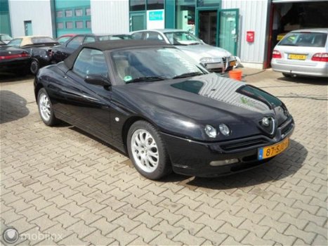 Alfa Romeo Spider - - 2.0-16V T.Spark L - 1