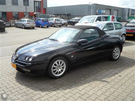 Alfa Romeo Spider - - 2.0-16V T.Spark L - 1