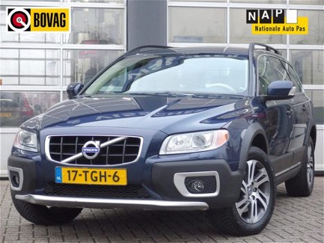 Volvo XC70 - 2.0 Limited Edition Automaat 163pk Navigatie/PDC - 1