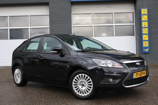 Ford Focus - LIMITED 1.8 125PK NAVI TREKHAAK - 1