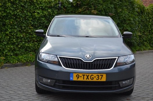 Skoda Rapid Spaceback - 1.2 TSI Greentech Elegance Businessline Pro ECC airco. Navi L.M.V. Pano.dak - 1