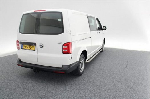 Volkswagen Transporter - 2.0 TDI L2H1 102 PK DC Trendline AC / Bank / Trekhaak / Sidebars / Comfort - 1