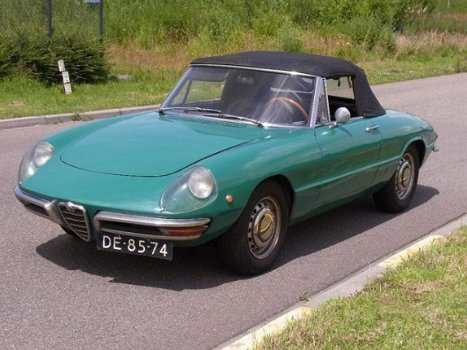 Alfa Romeo Spider - Duetto (1965) - 1