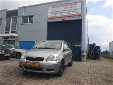 Toyota Yaris - 1.3 VVT-i S-Line met 1 JAAR APK