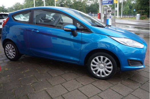 Ford Fiesta - 1.0 Style NAVIGATIE / AIRCONDITIONING / ELEKTRISCHE SPIEGELS / - 1