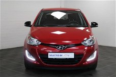 Hyundai i20 - 1.2i Go [Cruise control + Privacy Glas]