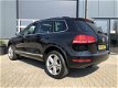 Volkswagen Touareg - - 4.2 V8 TDI 340PK Panoramadak Bi-Xenon Navi Trekhaak - 1 - Thumbnail