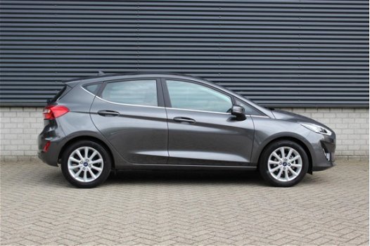 Ford Fiesta - 1.0 EcoBoost 100pk 5D Titanium/ Navi - 1