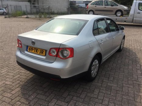 Volkswagen Jetta - 1.9 TDI Trendline - 1