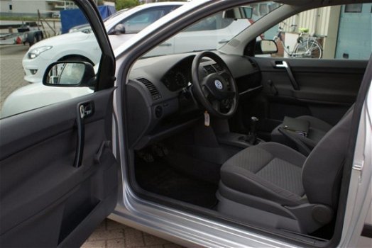 Volkswagen Polo - 1.2-12V /CENT.DEUR.VERG/NW.APK - 1