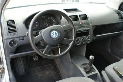 Volkswagen Polo - 1.2-12V /CENT.DEUR.VERG/NW.APK - 1