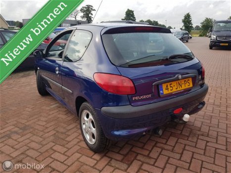 Peugeot 206 - 1.1 XR NWE APK 07-2020 - 1