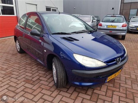 Peugeot 206 - 1.1 XR NWE APK 07-2020 - 1