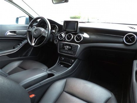 Mercedes-Benz CLA-Klasse - 200 Aut7 AMG (full options) - 1