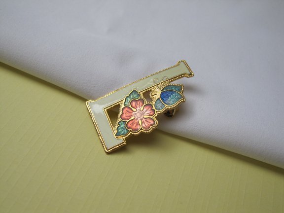 GERESERVEERD Broche Sea Gems goudkleurig cloisonné emaille letter L vlinder op bloem 3.7x1.9 cm. - Afbeelding 5