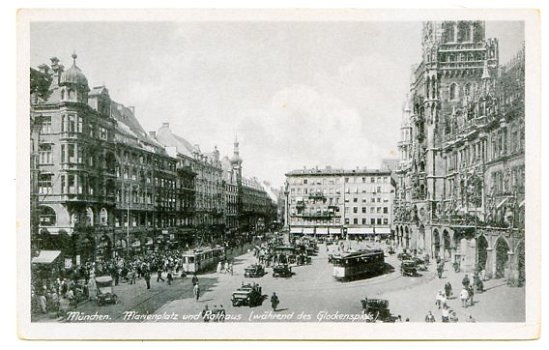 B048 Munchen Marienplatz und Rathaus / Duitsland - 1