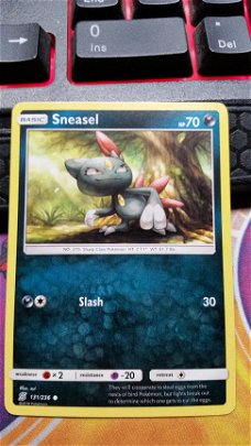Sneasel  131/236  SM Unified Minds