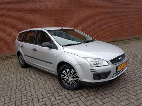 Ford Focus Wagon - 1.6-16V Champion / AIRCO / APK TOT 08/2020 - 1