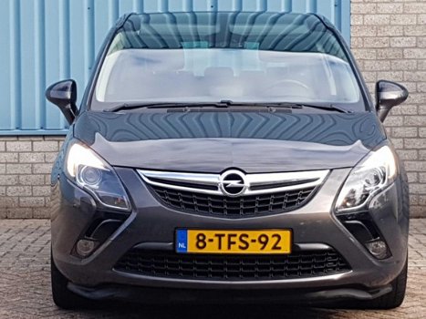 Opel Zafira Tourer - BUSINESS PLUS 7P 1.4 TURBO 140pk H6 NAVI|CLIMA|TREKHAAK|PANODAK - 1