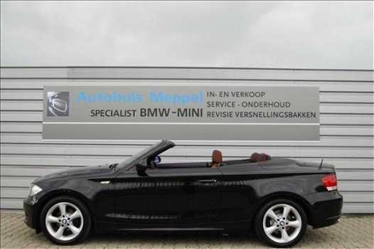 BMW 1-serie Cabrio - 118i High Executive Half Leder Sportstoelen M-stuurwiel Regensensor Stoelverwar - 1