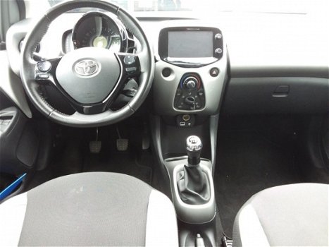 Toyota Aygo - 1.0 VVT-i x-play - 1