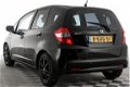 Honda Jazz - 1.2 i-VTEC Parkeersensoren 24 Mnd Garantie Rijklaar - 1 - Thumbnail