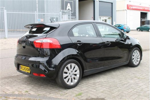 Kia Rio - 1.2 CVVT Blackline Huurkoop Inruil APK Garantie - 1