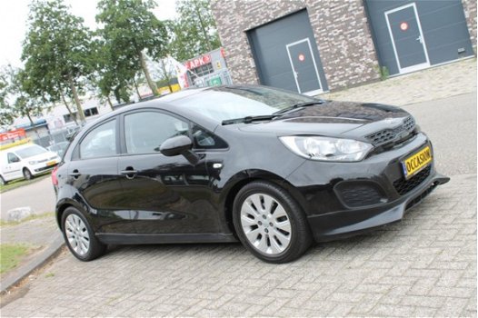 Kia Rio - 1.2 CVVT Blackline Huurkoop Inruil APK Garantie - 1