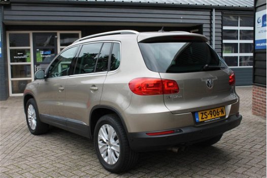 Volkswagen Tiguan - 1.4 TSI Comfort&Design navigatie, stuurwiel functioneel, stoel verwarming, pdc - 1