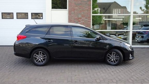 Toyota Auris - Touring 1.4 D-4D 90PK DYNAMIC - 1