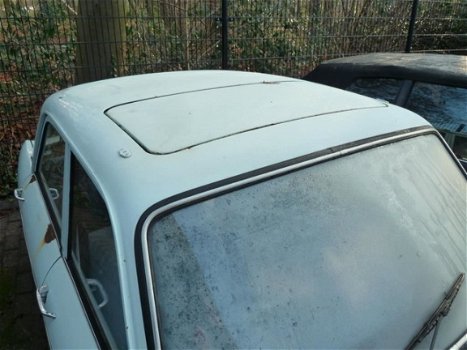 Peugeot 204 - Sedan BJ.1972 MET WERK - 1