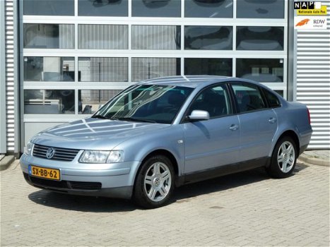 Volkswagen Passat - 2.8 V6 syncro Highline BJ.1998 LEDER | CLIMA - 1