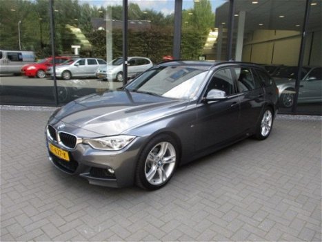 BMW 3-serie Touring - 318d M-Pakket, Leer, Xenon, NaviPro, Clima, Trekhk, PDC, Cru - 1