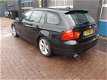 BMW 3-serie Touring - 320i Business Line Navi/Leer/Xenon Automaat - 1 - Thumbnail