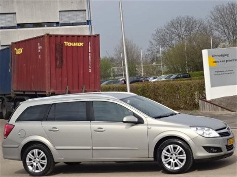 Opel Astra Wagon - 1.7 CDTi Executive, bj.2008, climate, APK 12/2020, NAP uitdraai met 253558 km.hal - 1