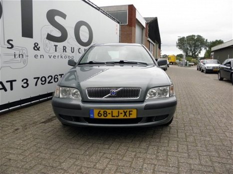 Volvo V40 - 1.8 Europa - 1