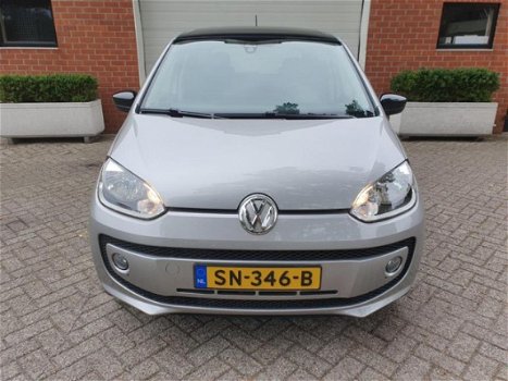 Volkswagen Up! - 1.0 high up Cup Up, 75 PK, Panorama dak, LM, Stoelverwarming, 1e eigenaar - 1