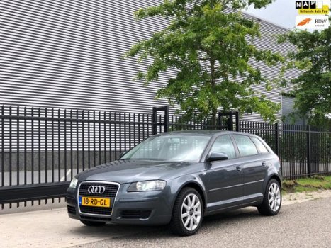 Audi A3 Sportback - 2.0 FSI Automaat - Clima, Cruise, PDC, Trekhaak - 1