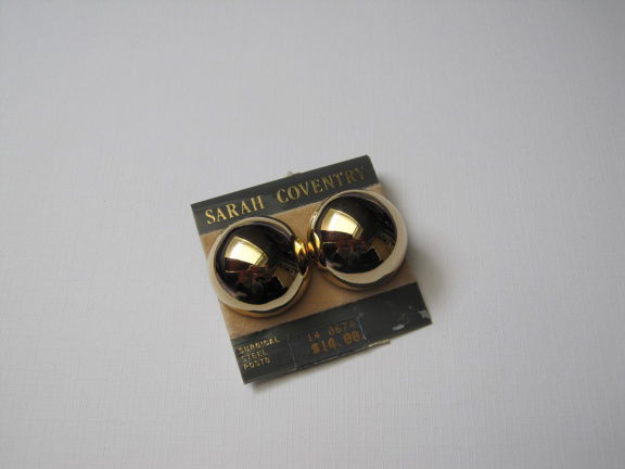 Oorbellen Sarah Coventry goudkleurige knoppen 2.5 cm - nr. 1