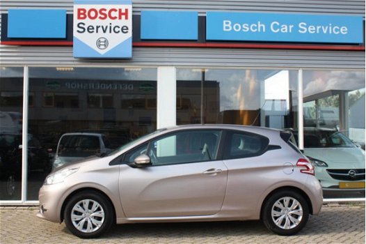 Peugeot 208 - 1.2 e-VTi 3-drs Automaat | 23d.km Airco | Navigatie - 1