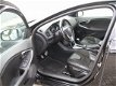 Volvo V40 - 2.0 D2 R-Design Bns bj.10-2015, 178.000km, btw auto, inr.mog - 1 - Thumbnail