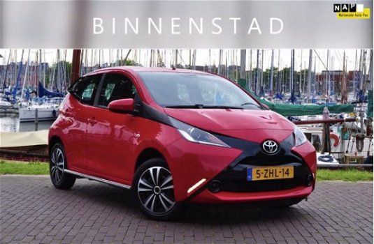 Toyota Aygo - 1.0 VVT-i x-play 2015 led sidebars bleutooth - 1