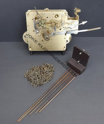 Uurwerk = Hermle 451 - 030 A - 75 cm.= 40542 - nr. 1