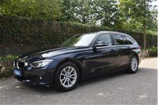 BMW 3-serie Touring - 318d Executive | XENON | 2X CHROME | SPORTLEDER